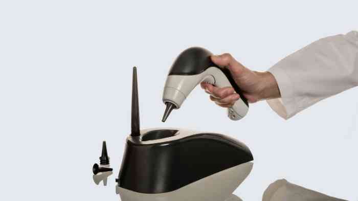Otoscope
